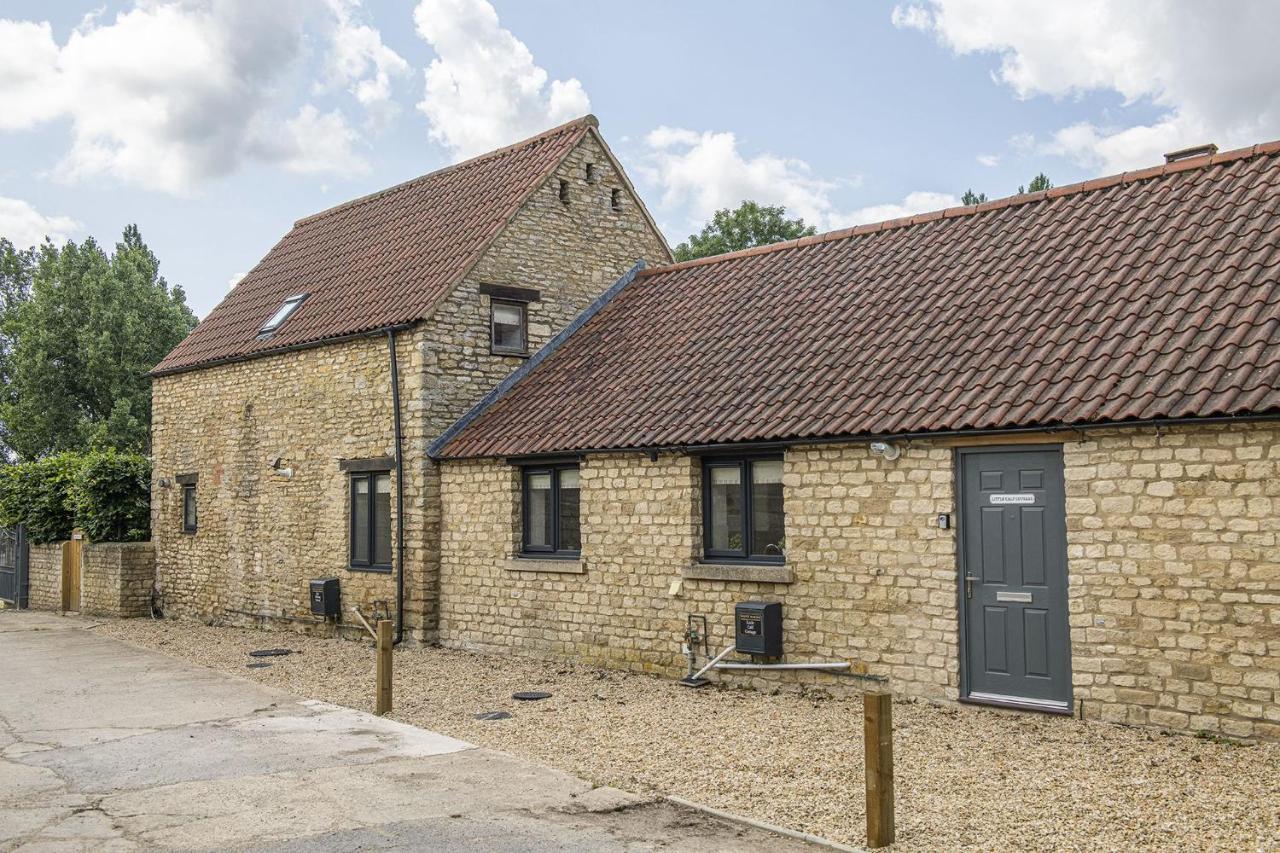 The Milking Parlour Villa Malmesbury Bagian luar foto
